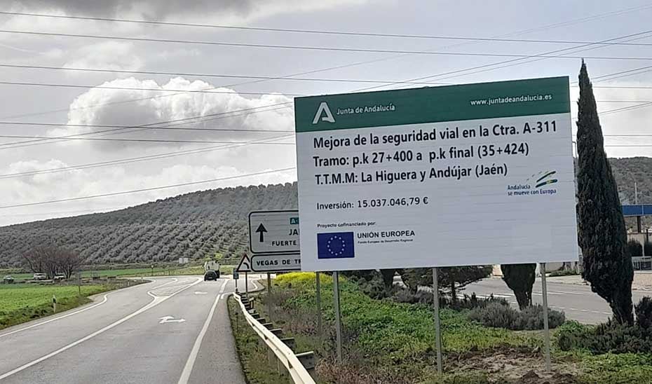 Cartel anunciador de las obras de la A-311.