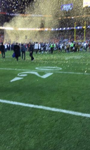 Foto tomada por el CEO de Apple, Tim Cook, en la Superbowl