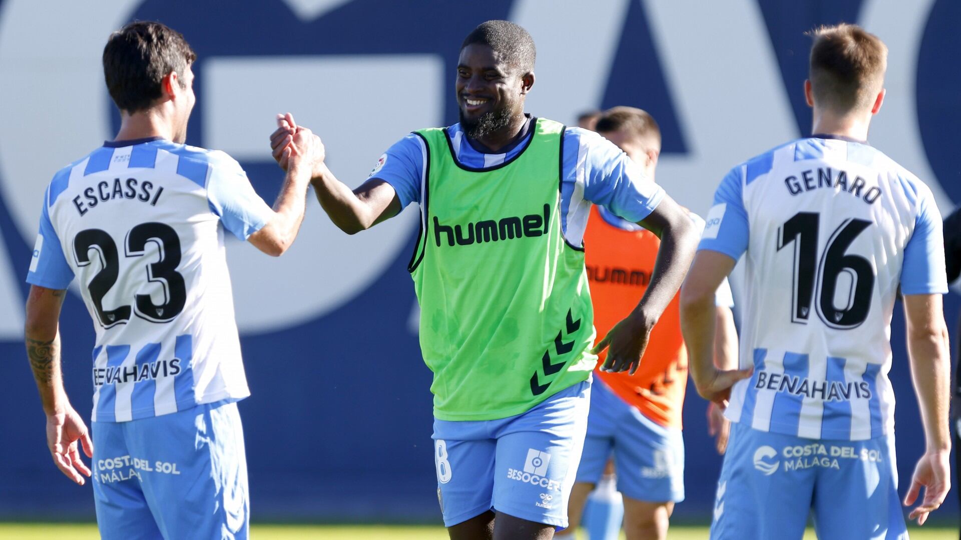 El centrocampista del Málaga Alfred Ndiaye, novedad en el entrenamiento de este martes en el anexo de La Rosaleda