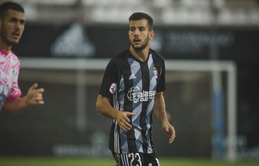 Javi Vera durante el partido de la pasada semana
