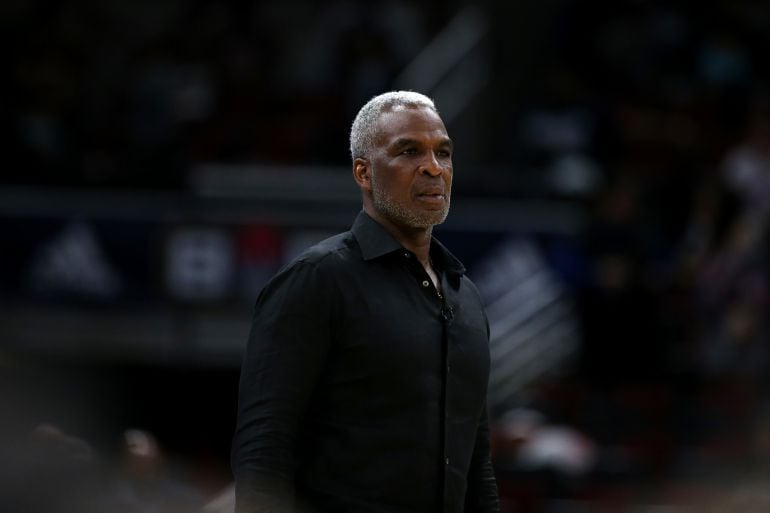 Charles Oakley como entrenador en Chicago, Illinois