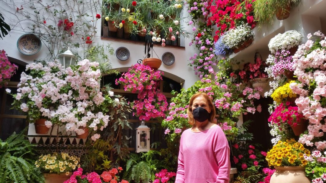 María Isabel Navajas en el Patio del número 5 de la calle Parra