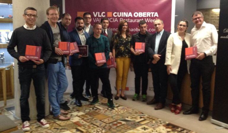 Los responsables y chefs de algunos restaurantes han participado este jueves en la presentación de la XV edición de Cuina Oberta
