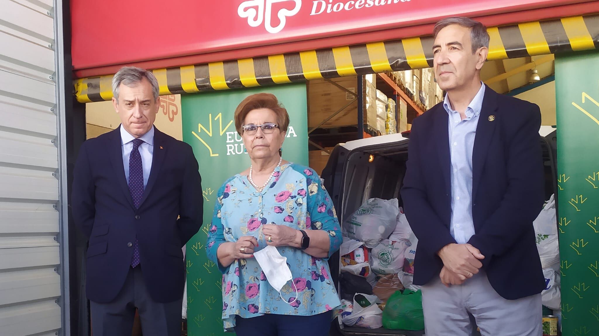 Eurocaja Rural ha hecho entrega de la donación de alimentos