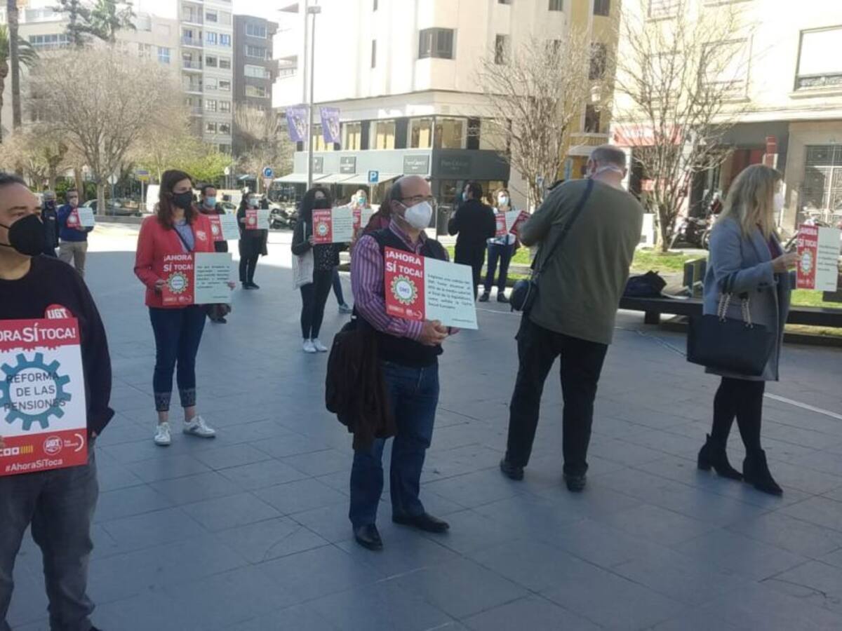 UGT y CC OO intensifican su campaña para derogar la reforma labora, la de las pensiones e incrementar el SMI
