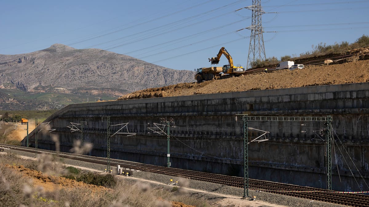 Manuel Méndez alerta de riesgos que pueden restar hasta tres décimas al PIB