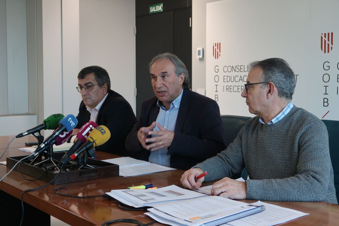 El conseller Martí March durante la rueda de prensa de presentación de los datos