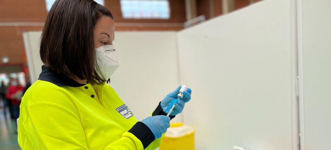 Imagen de archivo del proceso de vacunación contra el coronavirus en Albacete