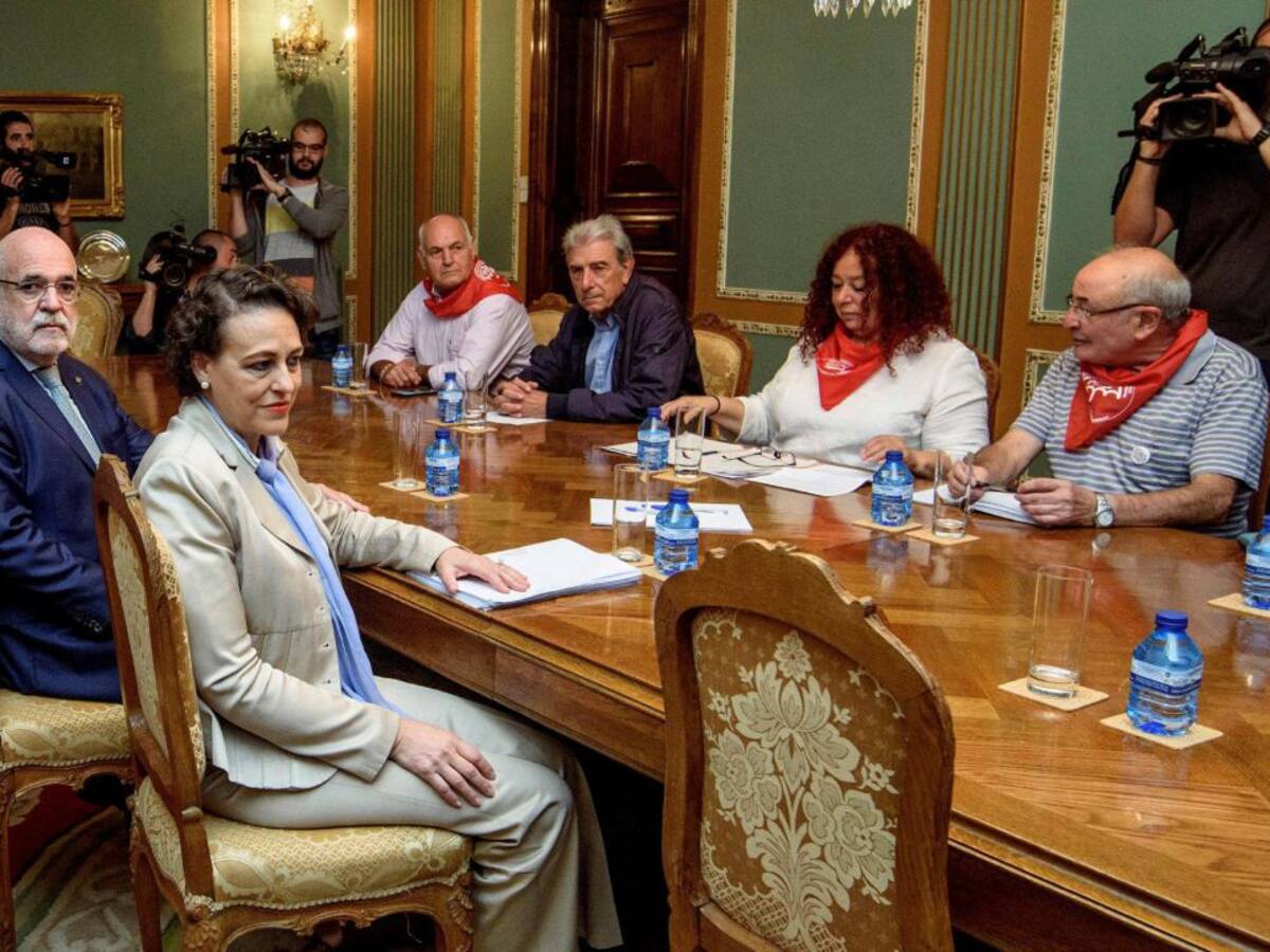 "El Gobierno no se puede comprometer a pensión mínima de 1.080 euros"