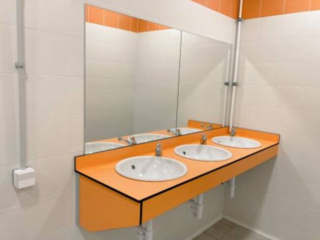 Vestuarios para los partidos oficiales