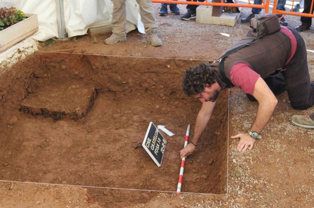 Fosas en el Ayuntamiento de Castellón