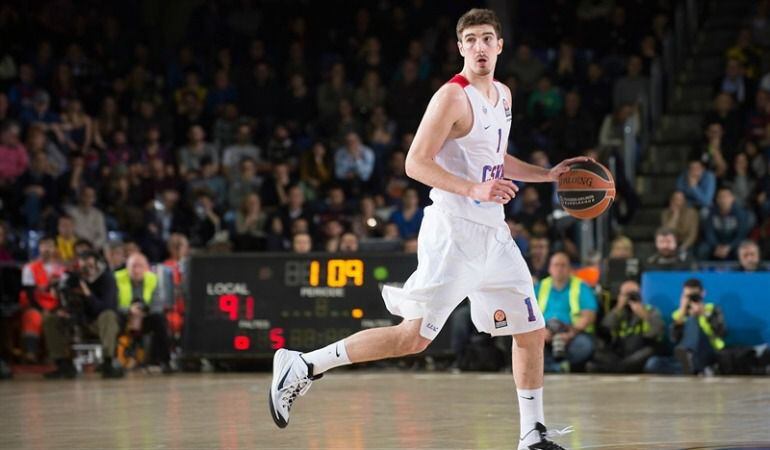 Nando de Colo no jugó en Vitoria y será un peligro seguro en el Megasport.