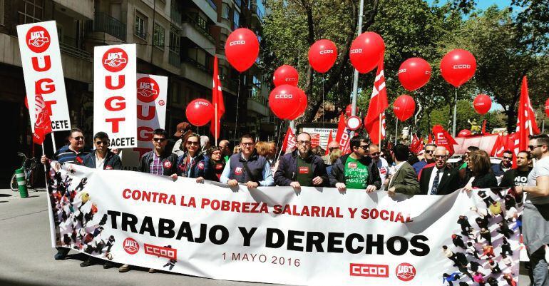 Los sindicatos salen a la calle para exigir salarios y empleos dignos.