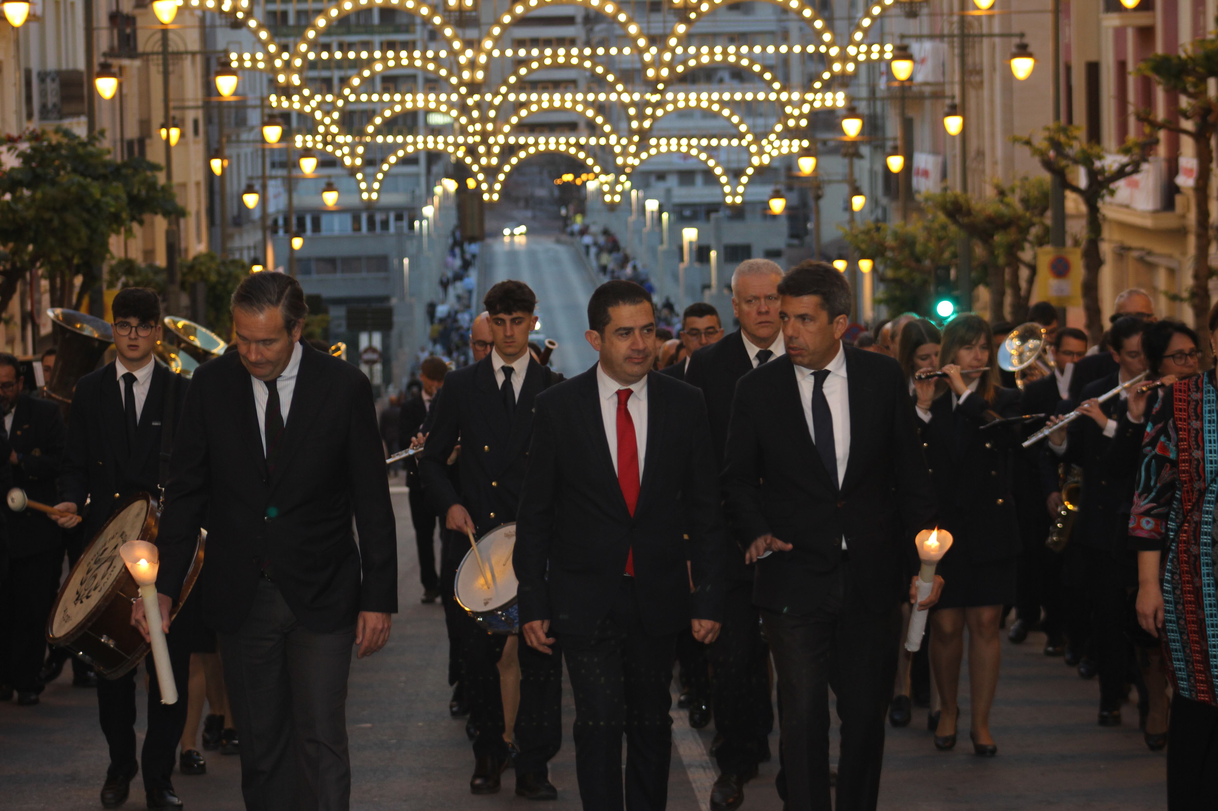 Carlos Mazón en la Procesión del Traslado de Alcoy en 2024