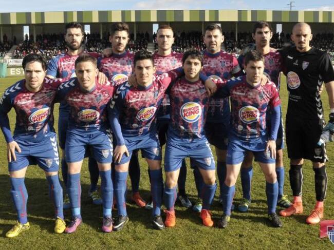 Abraham García sorprendió con el once inicial