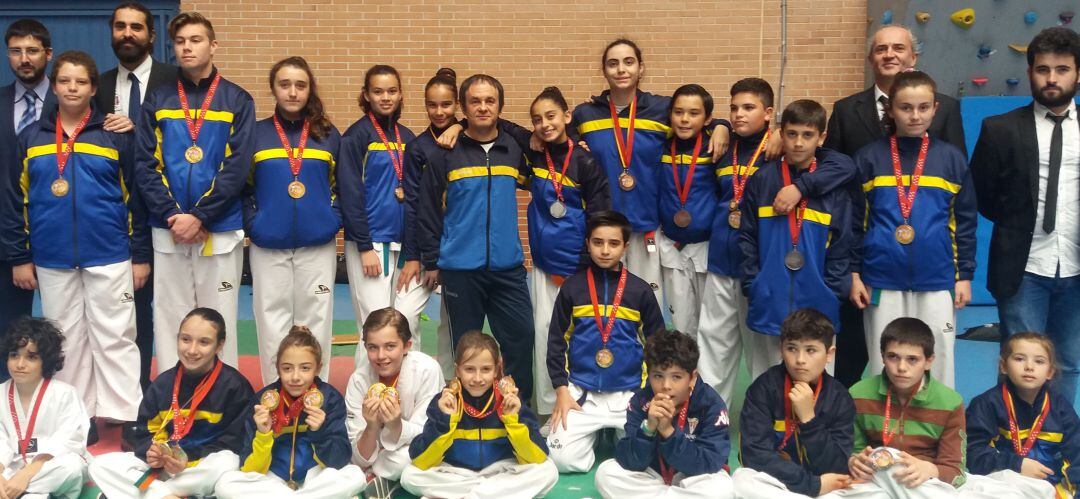 Más allá de las medallas, dice, “están el duro trabajo y las ganas de mejorar de los alumnos”