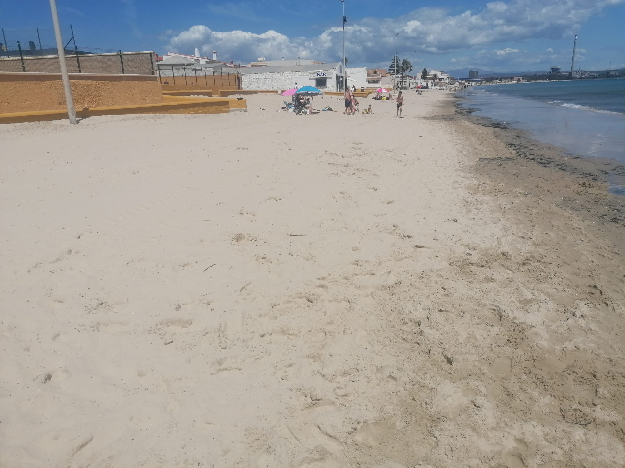 Playa de El Rinconcillo a la altura de Porto Albo