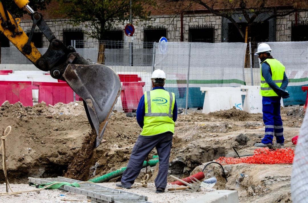 Fotos de archivo de una obra.