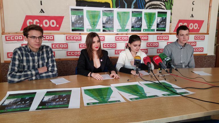 Representantes de la Asamblea de estudiantes de Palencia anuncian movilizaciones en contra de la LOMCE y el planteamiento de la EBAU