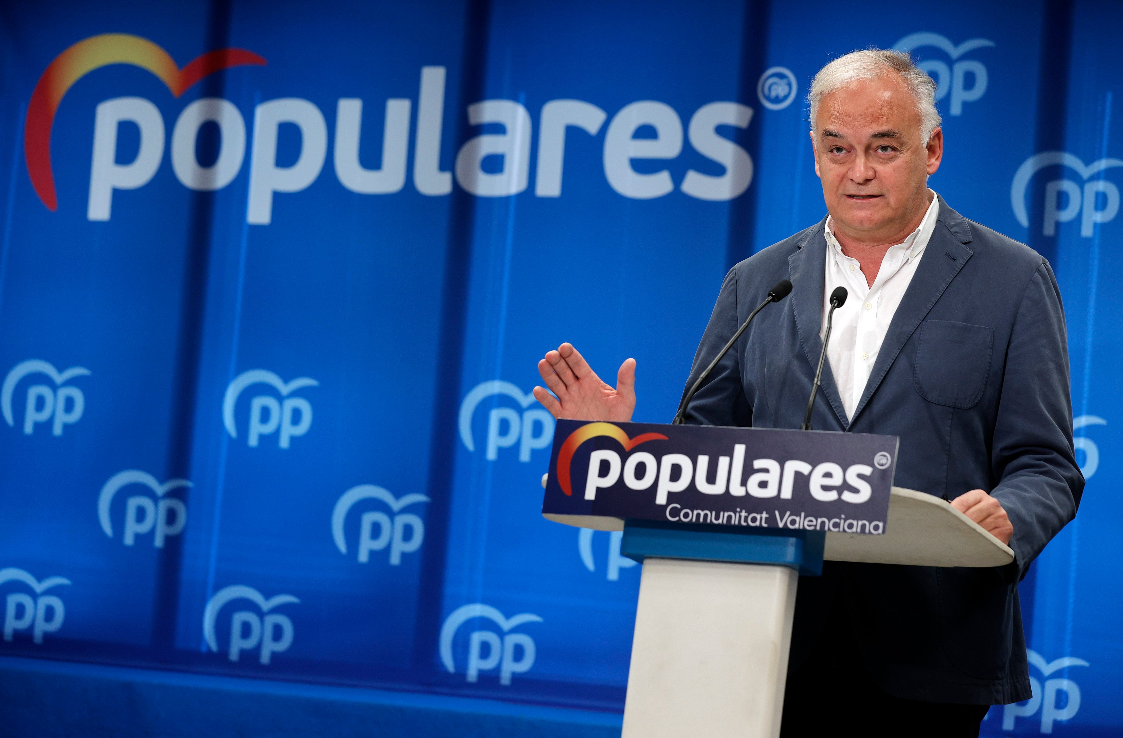 El presidente del Comité Organizador del XX Congreso del PP, Esteban González Pons, presenta en València el logo y el lema del Congreso Nacional del partido.