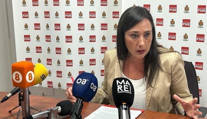 Rocío Arrabal durante la comparecencia