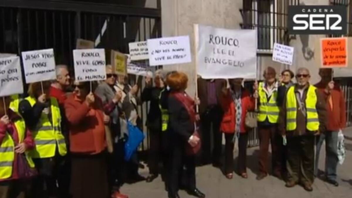 Escrache de los católicos a Rouco Varela por su ático de lujo