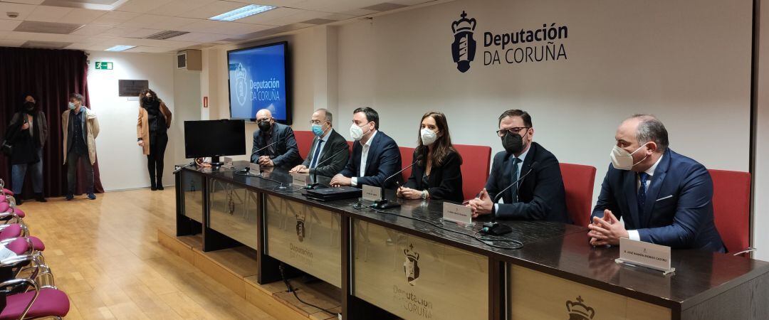 Firma del convenio en la Diputación de A Coruña