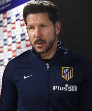 Simeone, entrando en sala de prensa