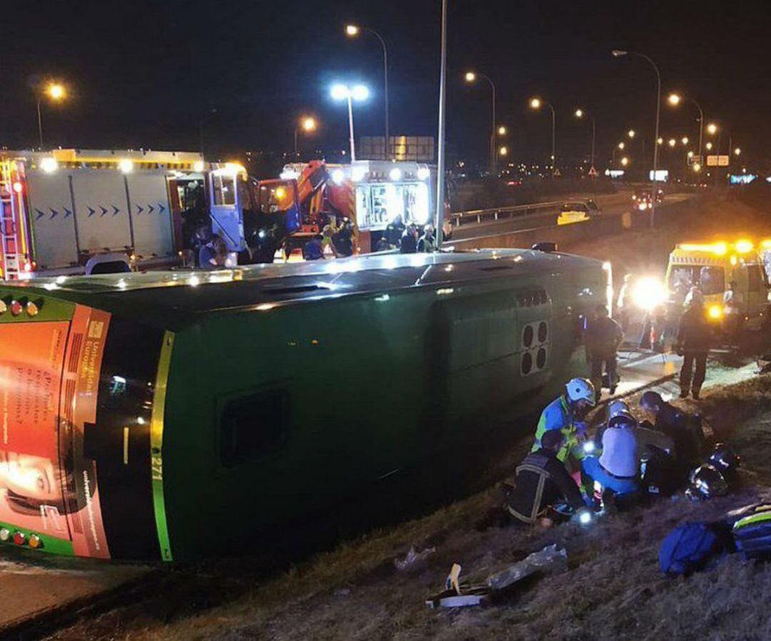 El accidente se produjo a la altura de Alcobendas, cuando el vehículo se salió de la vía y volcó