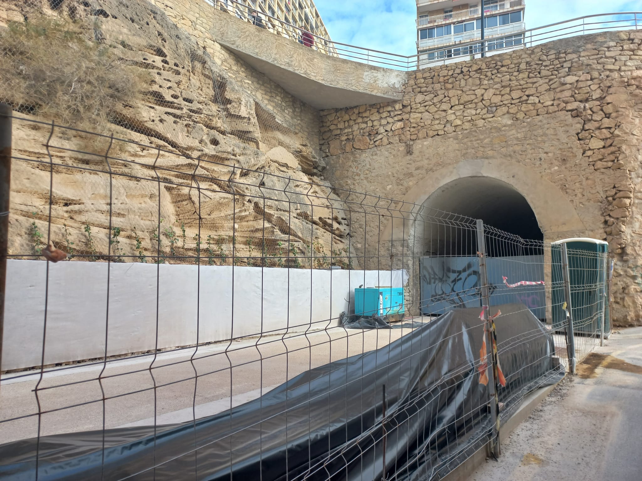 Continúan las obras en la Vía Verde de Alicante a su paso por Finca Adoc