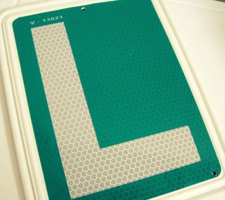 Cartel de conductor novel