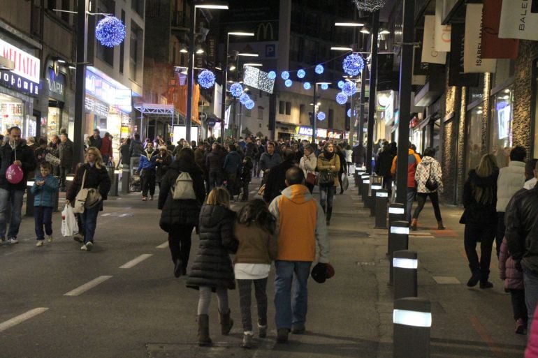 Un dels principals eixos comercials del país.