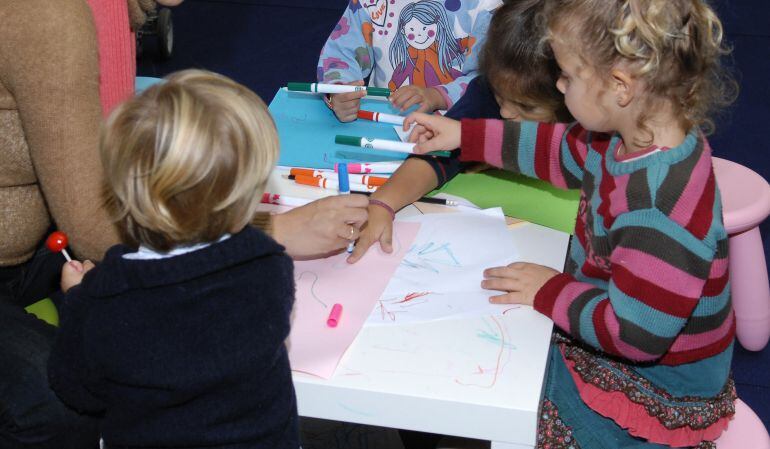 El Centro Joven Sanse ofrece una amplia gama de cursos para menores entre 3 y 13 años por grupos según su edad