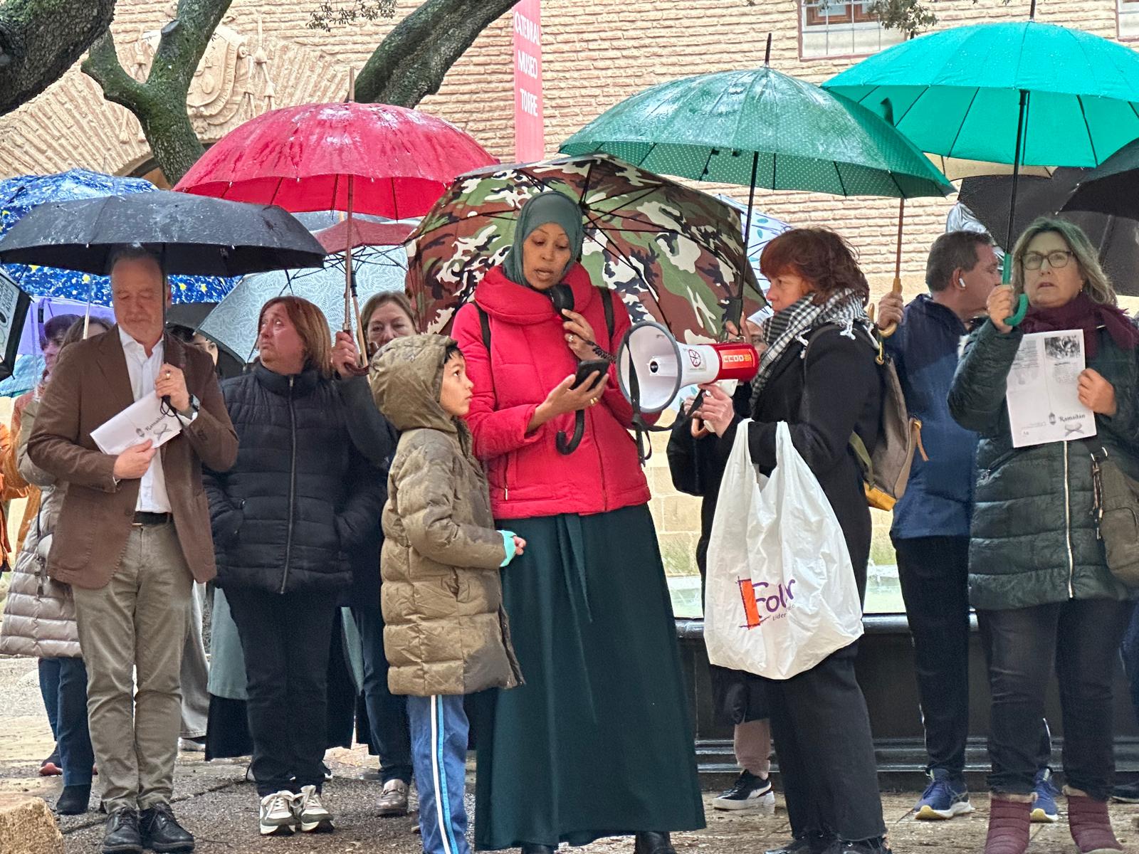 Concentración en la que Nezza El Hajjajji leyó un manifiesto