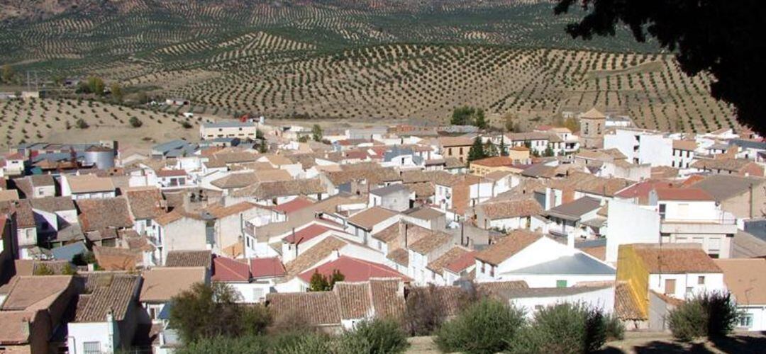 Campillo de Arenas es la única localidad que permanece con su actividad no esencial cerrada.