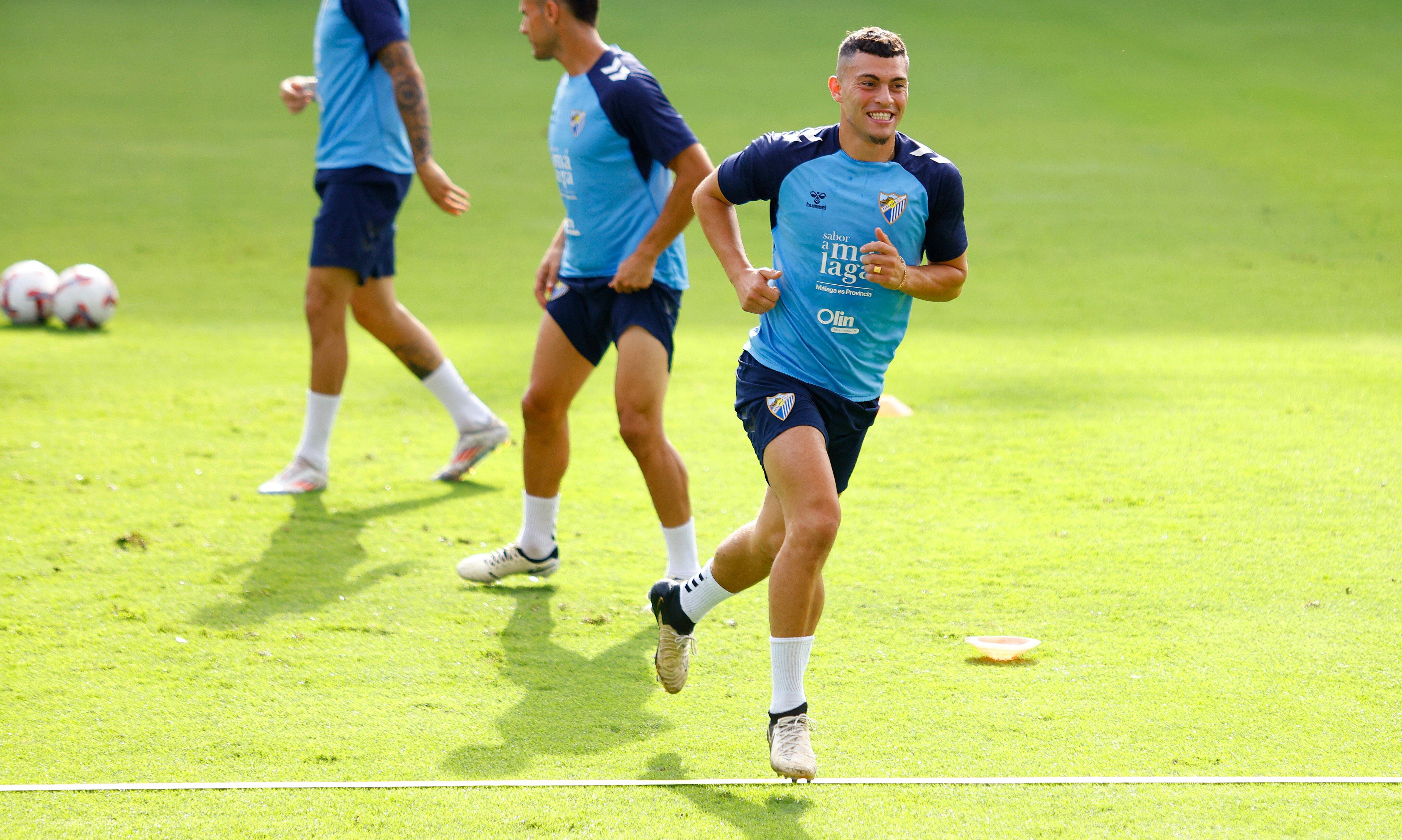 El Málaga realizó este miércoles una nueva sesión de entrenamiento en el estadio de La Rosaleda