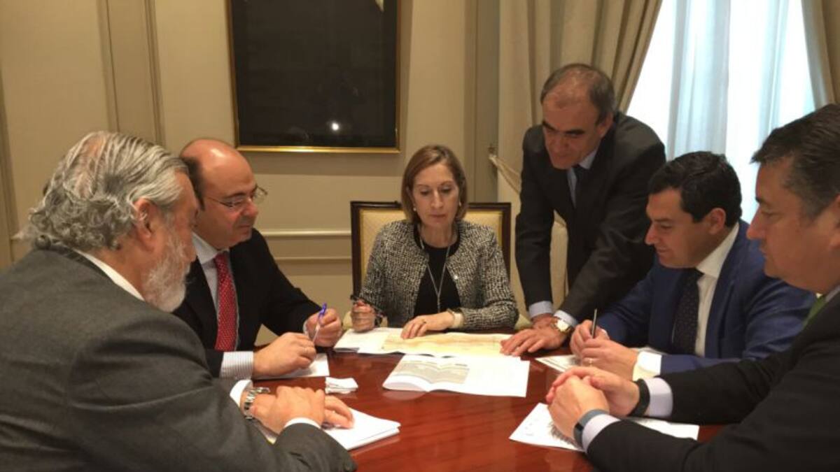El silencio de la ministra y su ¿desplante y el del PP? al alcalde