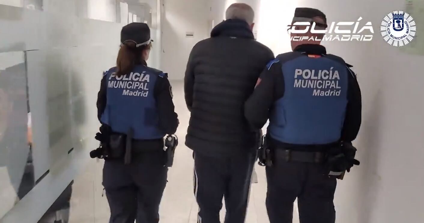 Momento de la detención en Leganés del presunto autor del atropello doble en la Nochebuena de 2023 en Madrid.