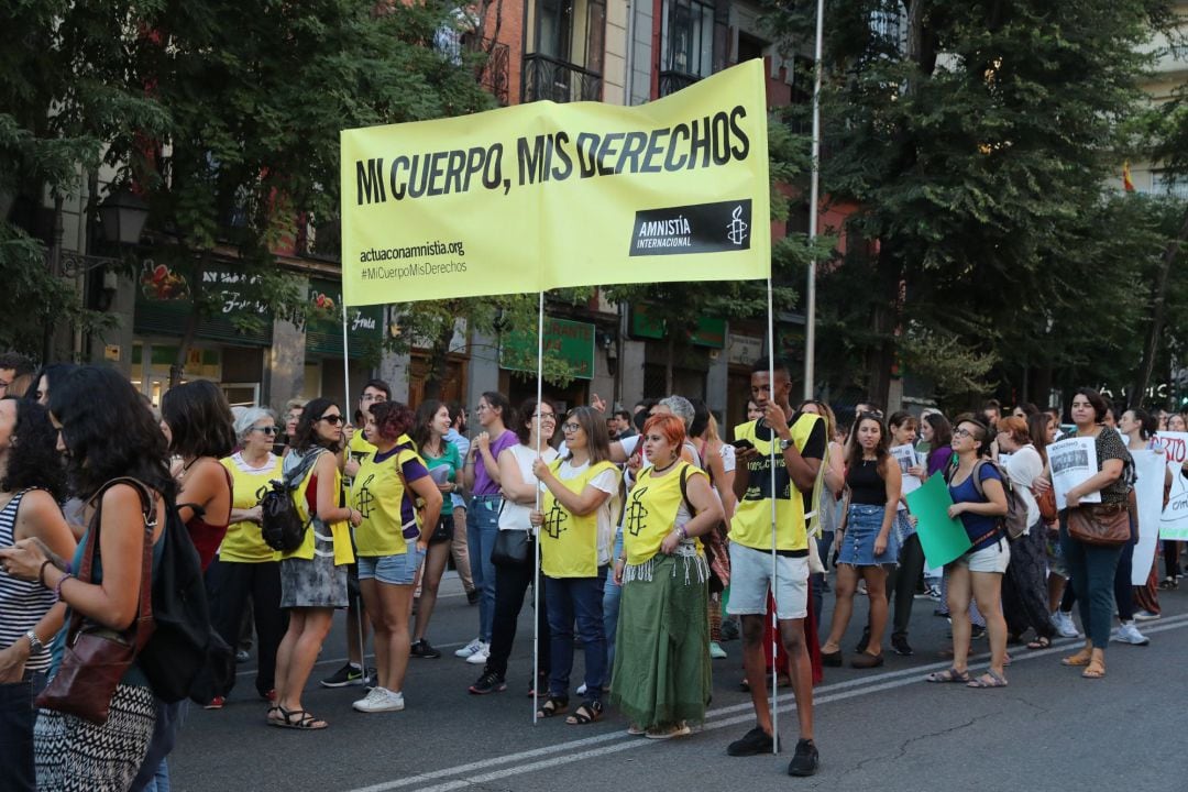 Un momento de la manifestación convocada por el Movimiento Feminista de Madrid con motivo del Día Internacional por la Despenalización del aborto y la Defensa de los Derechos Sexuales y Reproductivos de las mujeres.