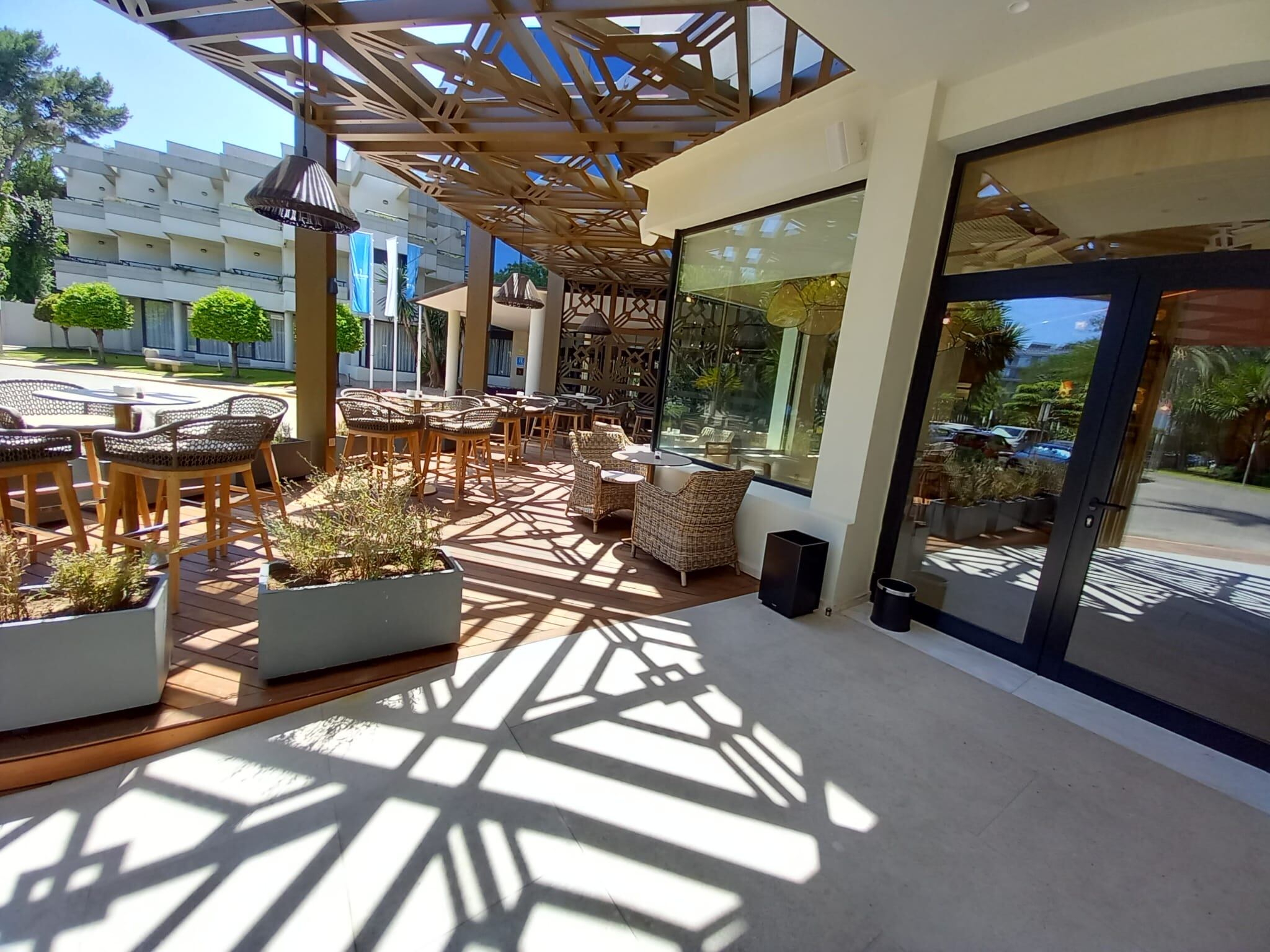Terraza de La Vermutería del Sherry