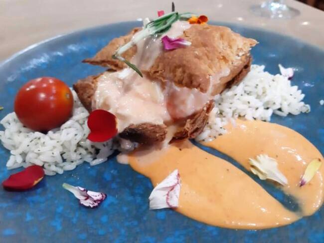 Hojaldre relleno de marisco