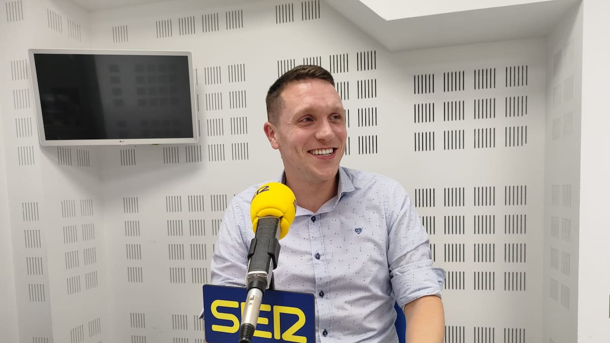 Aitor Bouza: "Tengo las manos libres para un proyecto de unidad y renovación"