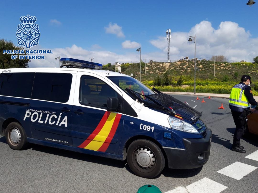 En una de ellas, en un apartahotel, se reunían 13 amigos y en otra 12 personas en una vivienda celebrando la Pascua ortodoxa griega