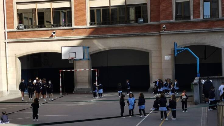 Primer día del nuevo protoclo en los colegios