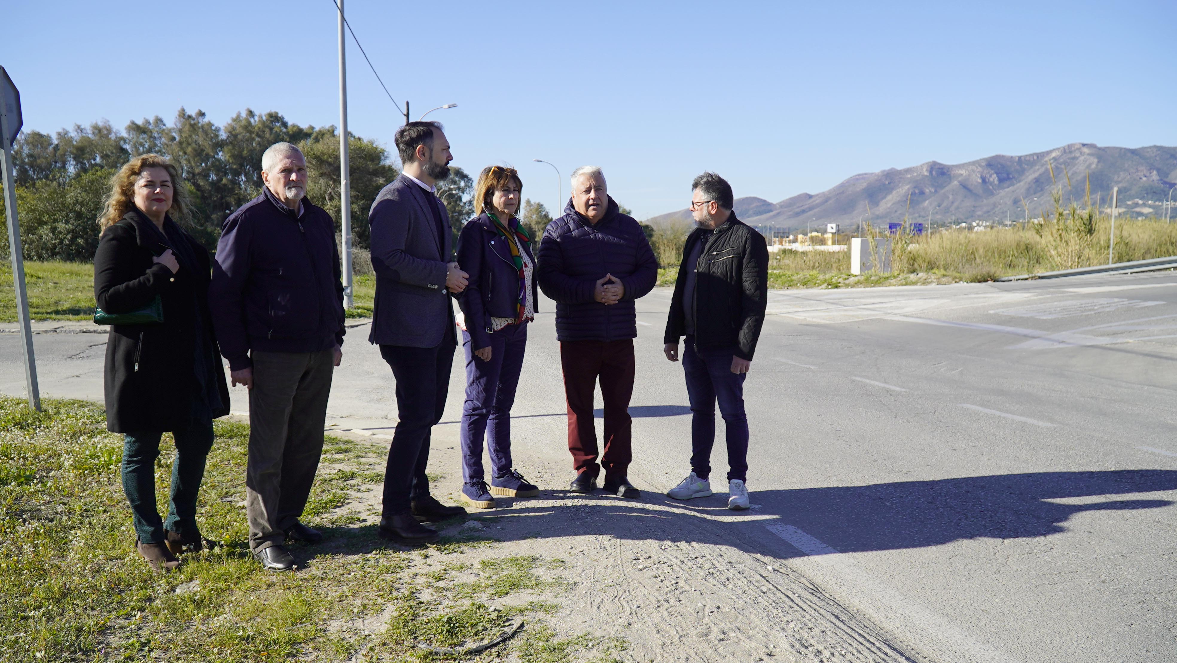 Los concejales socialistas Jorgue Quero, Mariano Ruiz  y Salvador Trujillo se han reunido esta semana con vecinos de Arraijanal, Guadalmar y La Loma de San Julián