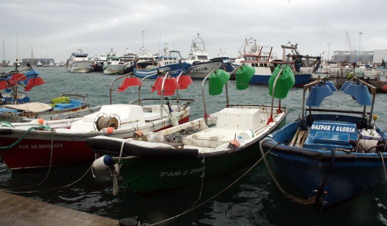 Barques de pescadors al Serrallo de Tarragona. 