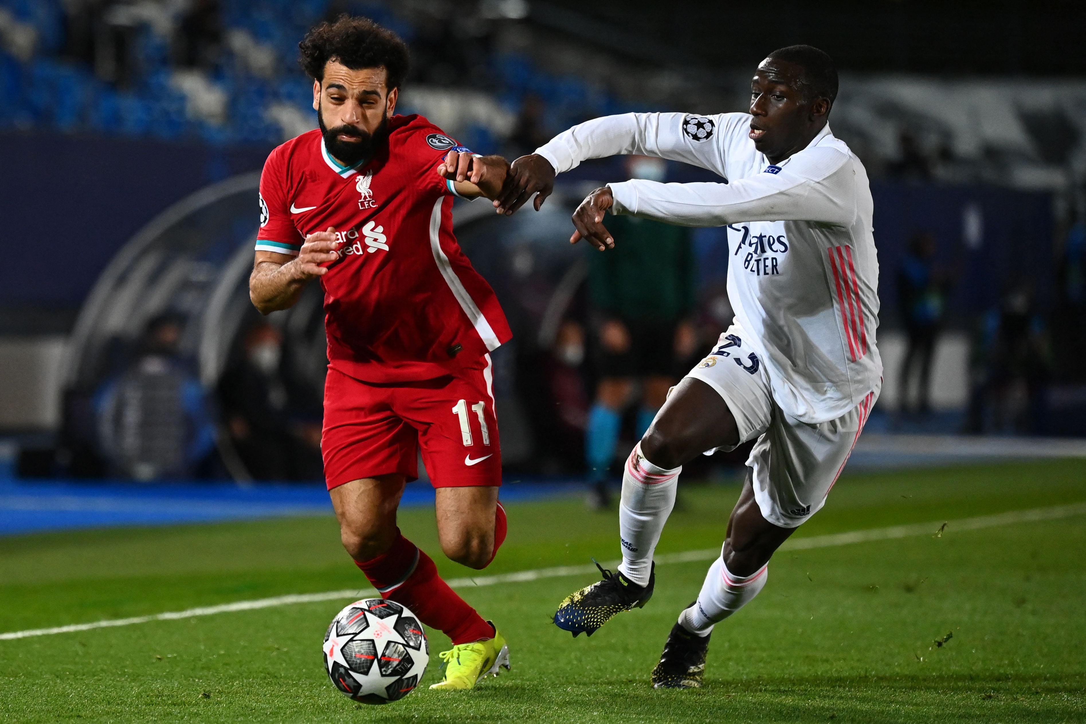 El Real Madrid y el Liverpool son los finalistas de la Champions League 2022 (Photo by GABRIEL BOUYS / AFP) (Photo by GABRIEL BOUYS/AFP via Getty Images)