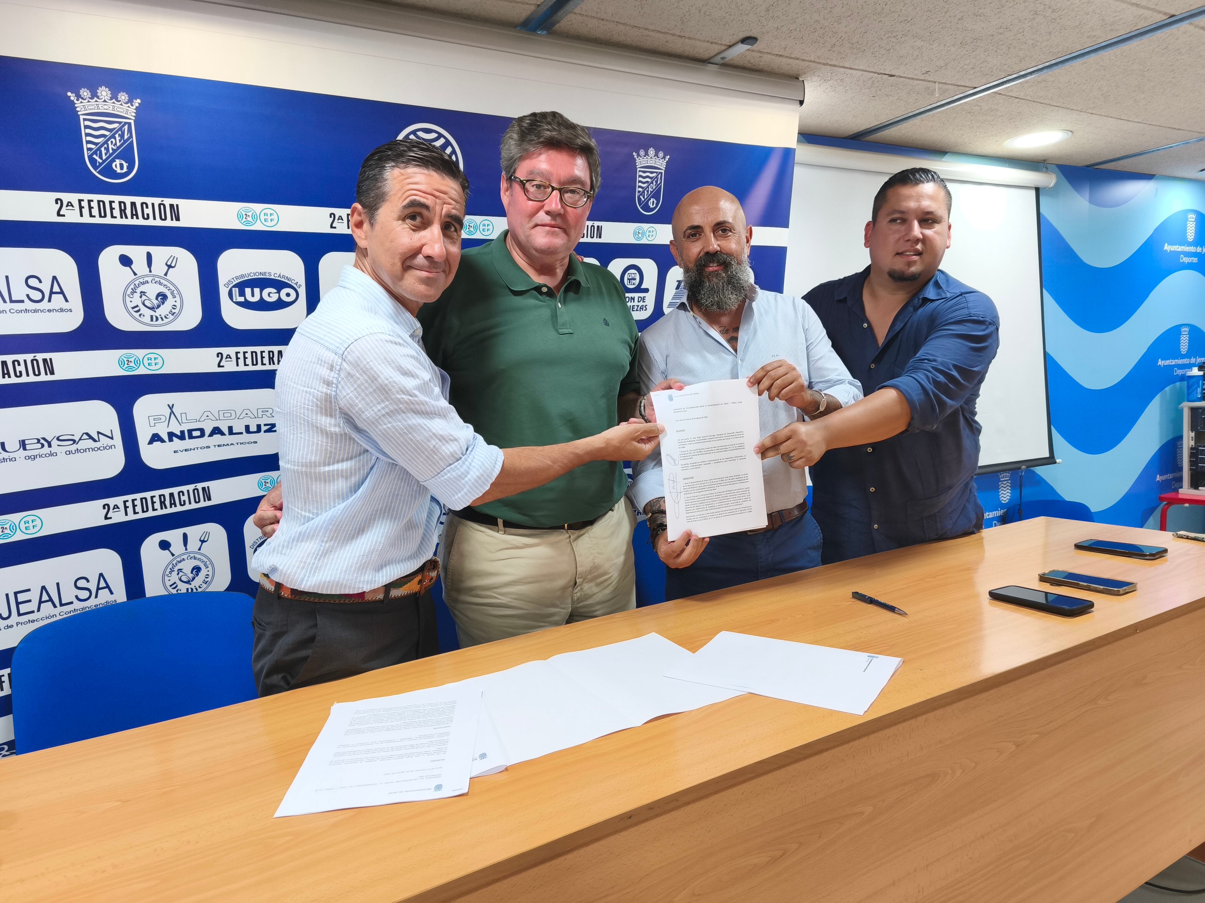 Firma acuerdo entre Xerez CD y Ayuntamiento de Jerez
