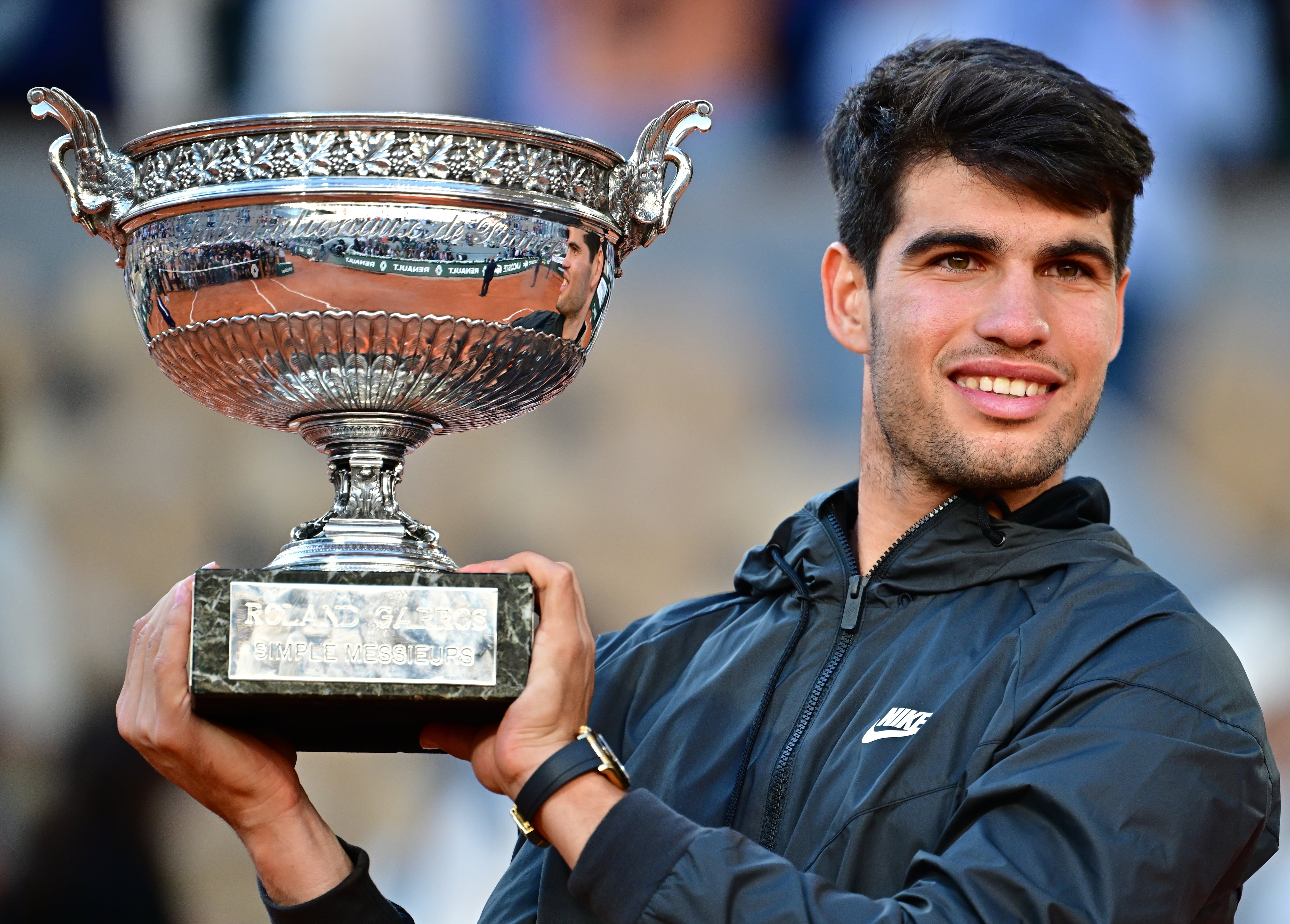 Carlos Alcaraz ganó su primer Roland Garros y suma tres Grand Slam. Photo by Christian Liewig - Corbis/Getty Images)