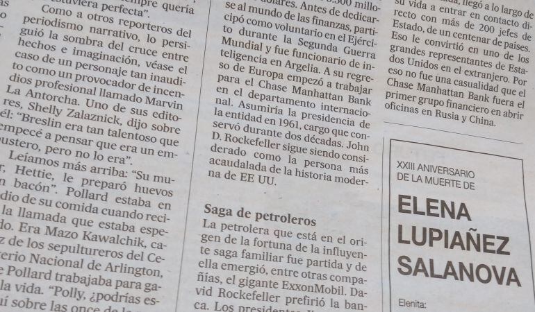Esquela de Elena Lupiáñez en la edición impresa de 'El País'.